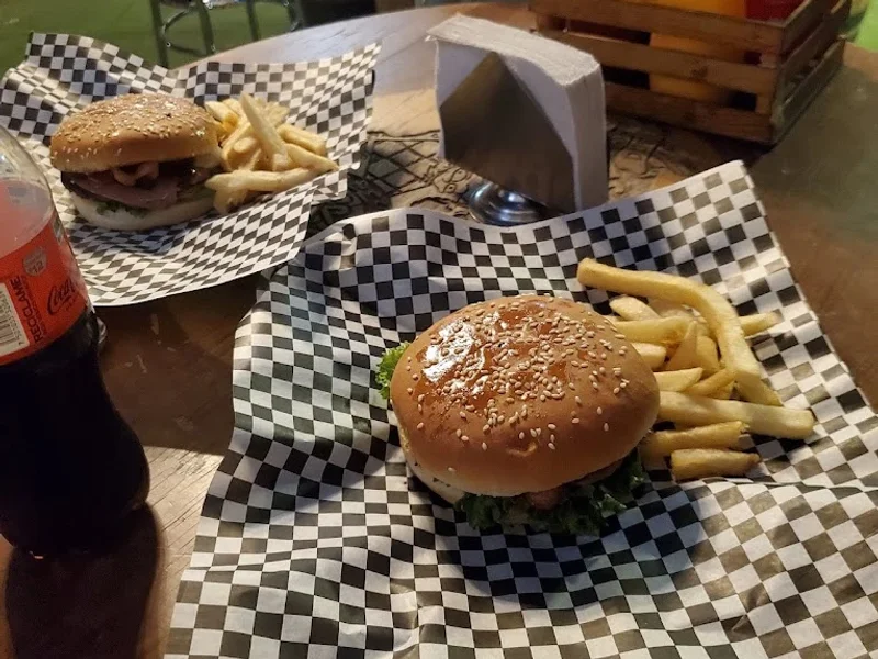 Antojitos Colombianos