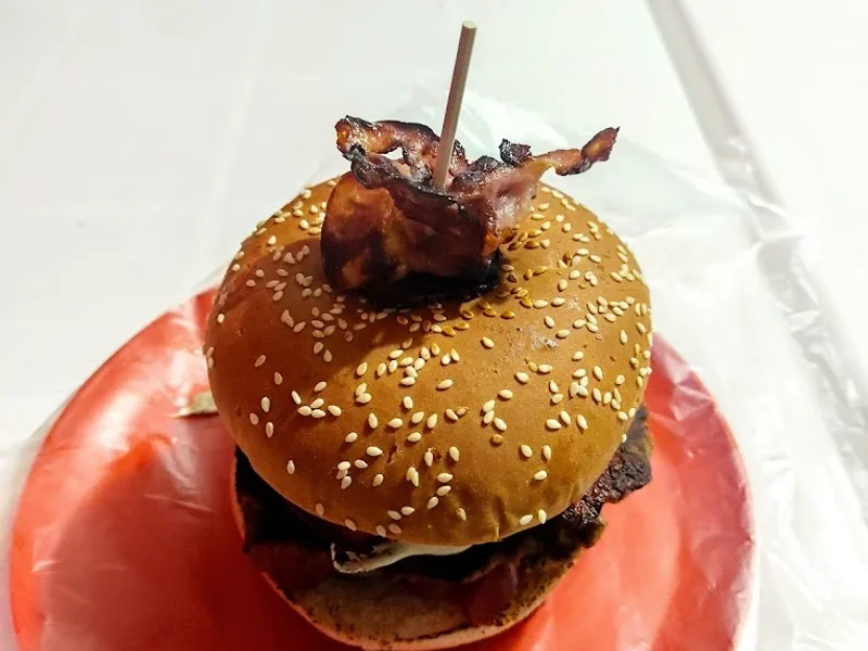 MR. Burger Chalco
