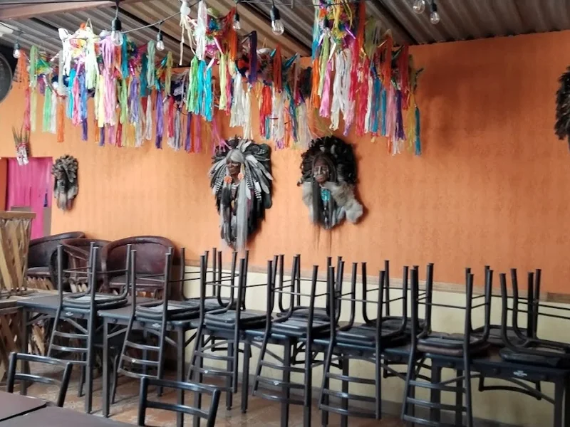 Restaurante- Bar "Los Pinos"