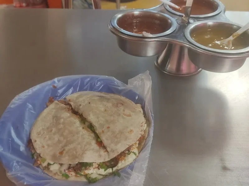 Taqueria y Birrieria la flor de jalisco