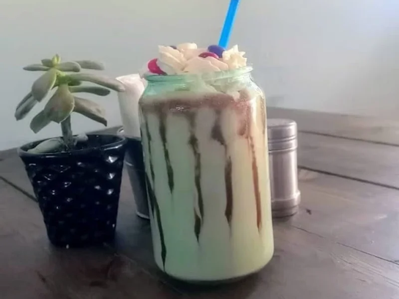 Ikal cervecería-bar