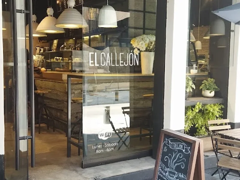El Callejón Café
