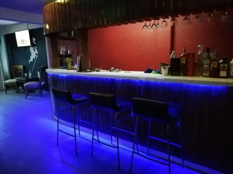 BAR LA BARRA