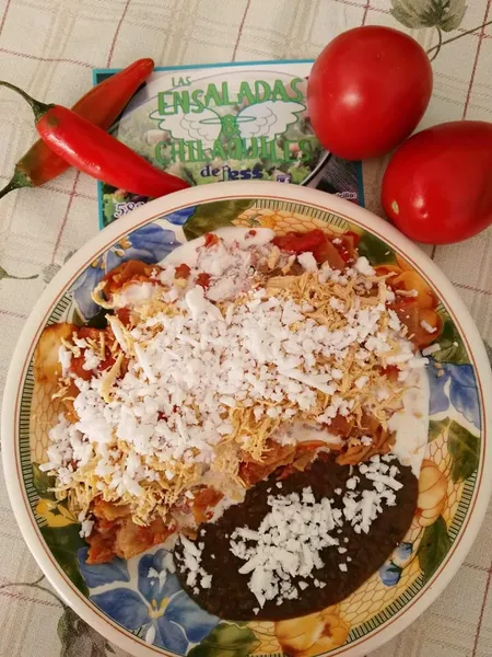 Las Ensaladas y Chilaquiles de Jess