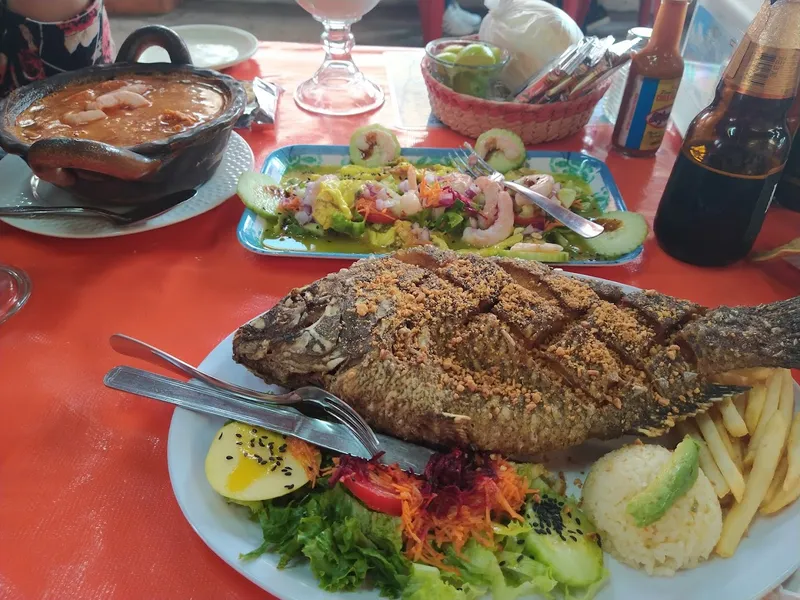 Pescados y mariscos "La Antigua de Lago"