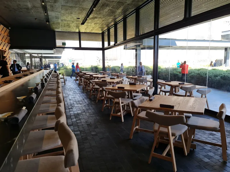 Tori Tori Plaza Satélite