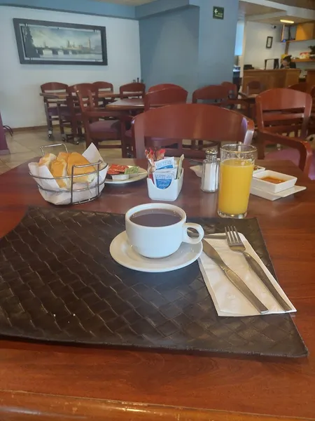 Hotel Parque Satélite