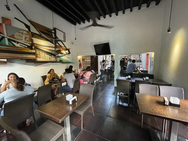 La Galería Café
