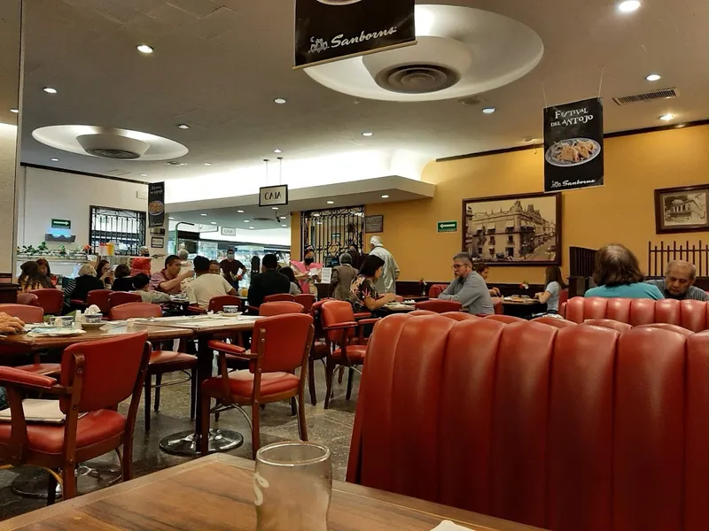 Sanborns Monterrey Centro
