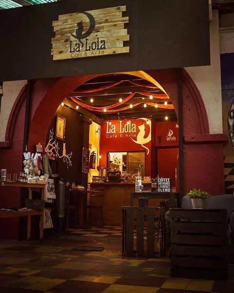 La Lola Café & Arte