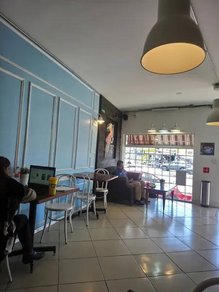 Blue Luna Café | 20 de Noviembre