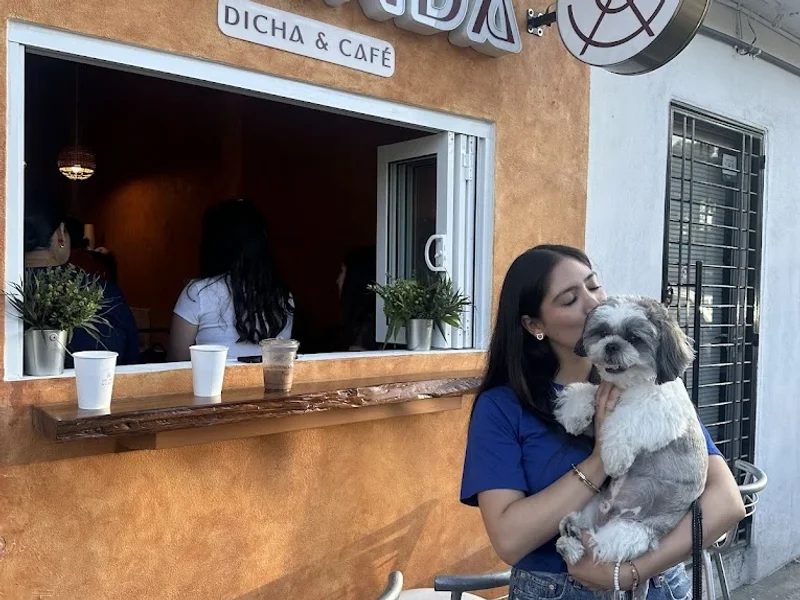 ĀNANDA DICHA Y CAFÉ