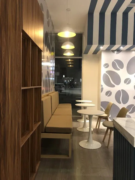coffeetria, postrería & chocolatería (café,cafés,cafetería,cafeterías)