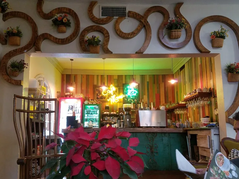 Mona Café