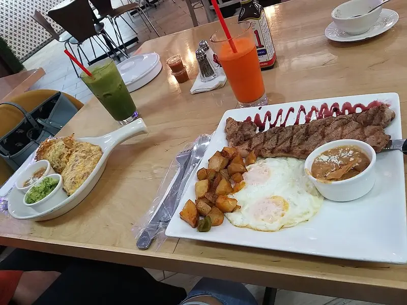 Colibrí Restaurante & Cafe