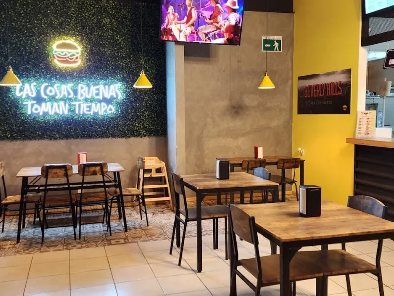 Beverly Burgers Fundadores