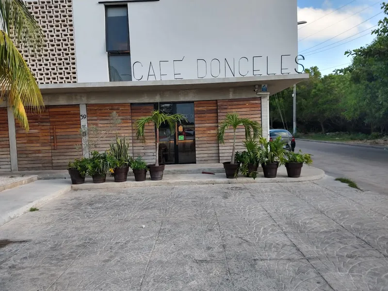 CAFE DONCELES
