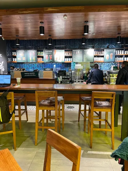 Starbucks Plaza Chimalhuacán