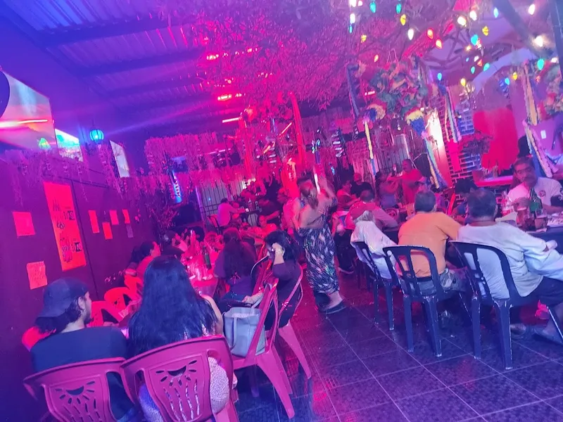 La Mentirosa Bar