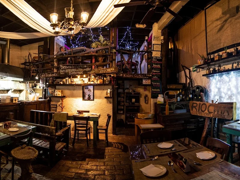 Riochia7 La Cabaña del Artista