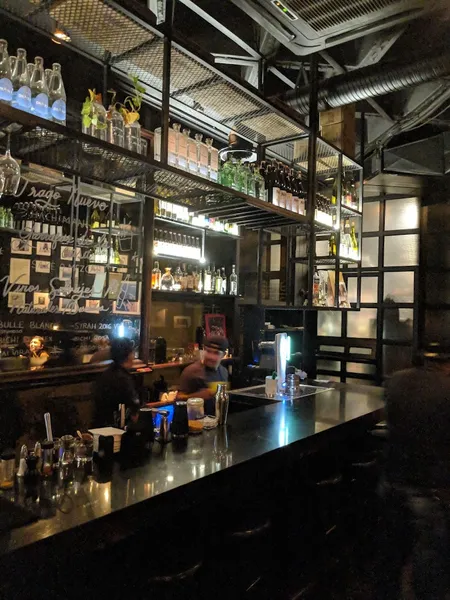 PINTO BAR