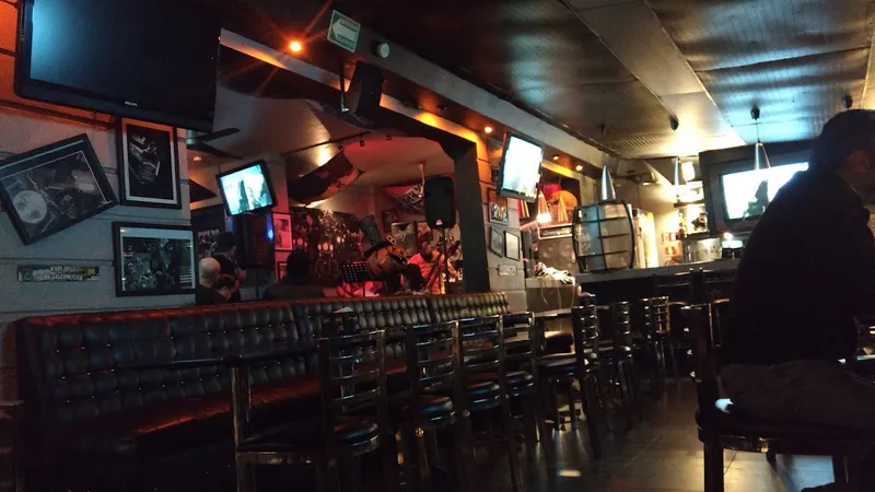CHOPPERS N' BEER