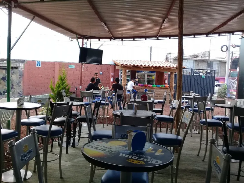Chelas & Huesos