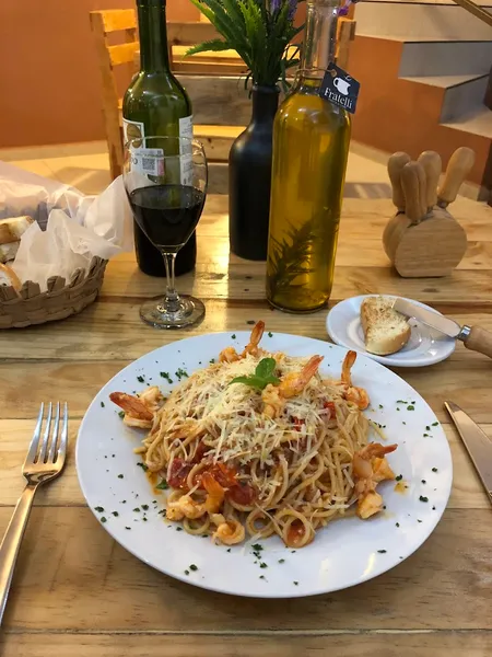 Fratelli Pizza Pasta Cafe