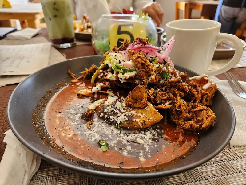 Towate Brunch & Lunch
