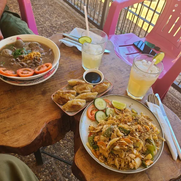 Laos Sabaidee Restaurant