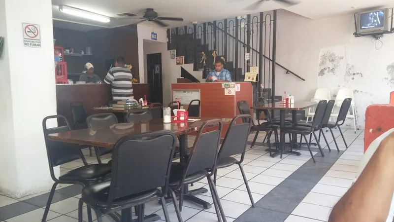 Mayos Cafe