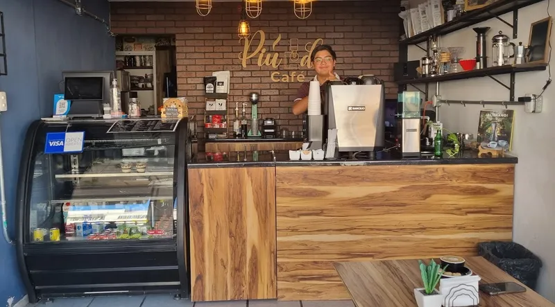 Piu Di Café