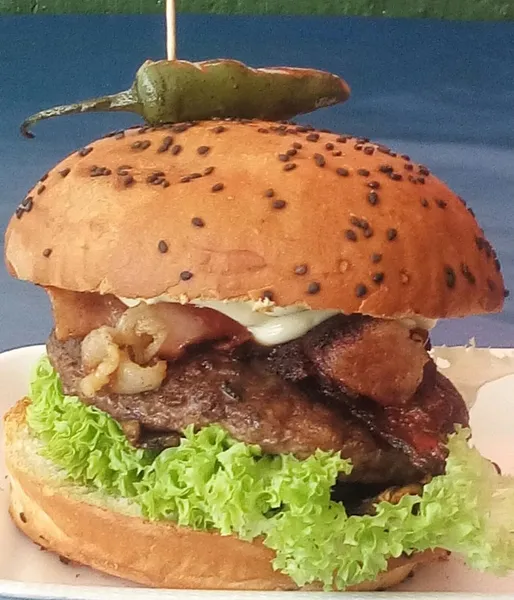 BURGER'S AY GÜEY