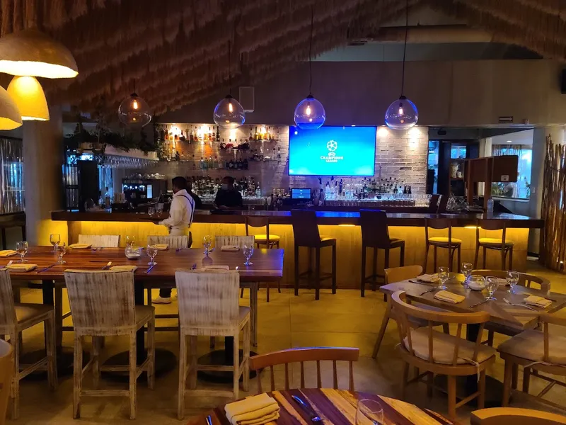 Fred's | El mejor restaurante de mariscos en Cancún