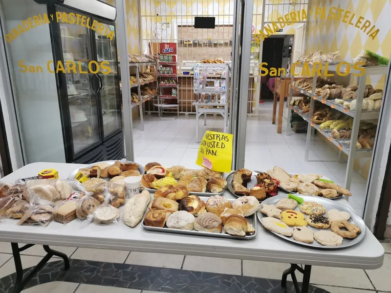 Panaderia Y Pasteleria "San Carlos"