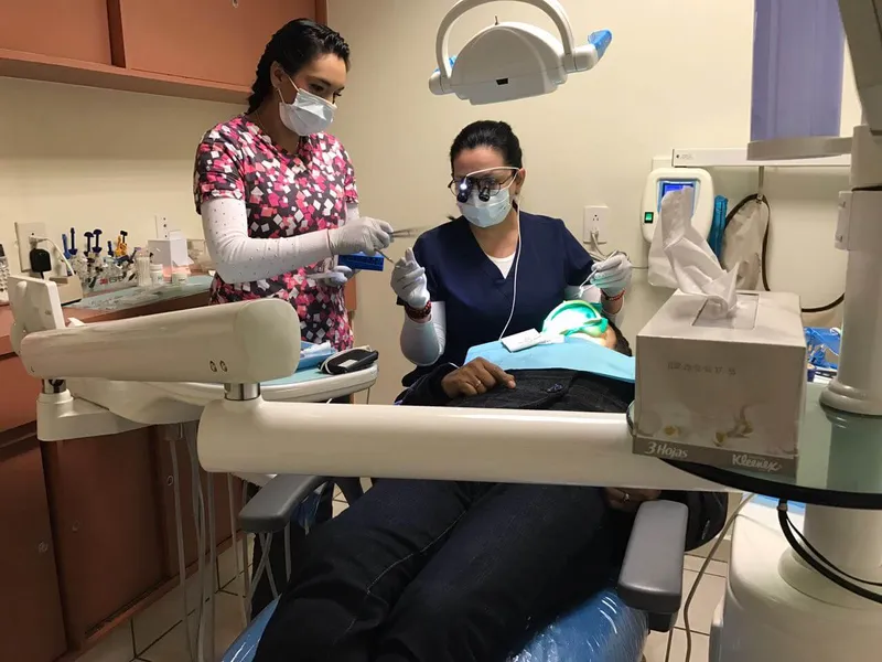 Del Rio Dental Care
