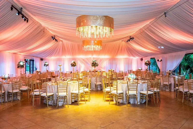 La Candelaria Salón · Jardín de Eventos
