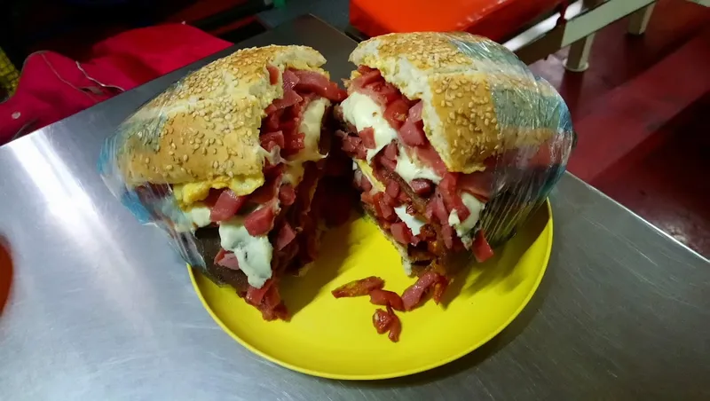 Tortas Gigantes de la Alameda