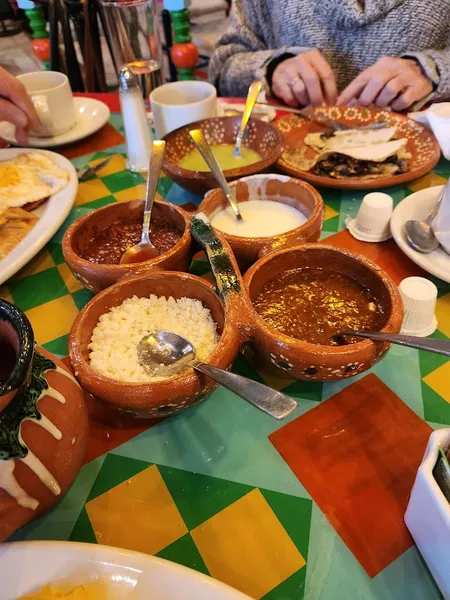 Los Chilaquiles Lázaro Cárdenas