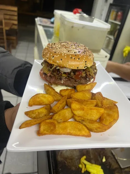 El perdón Hamburguesas (nueva dirección Esteban alatorre 1554)