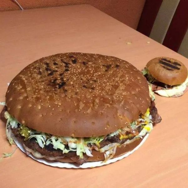 Las Autenticas Hamburguesas Al Carbon
