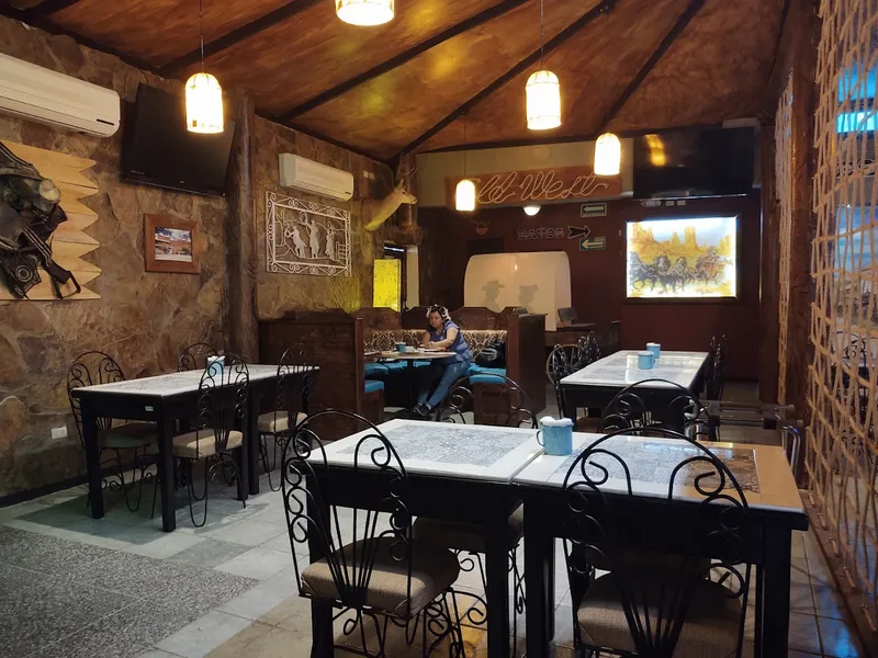 Los Magos Restaurant Bar
