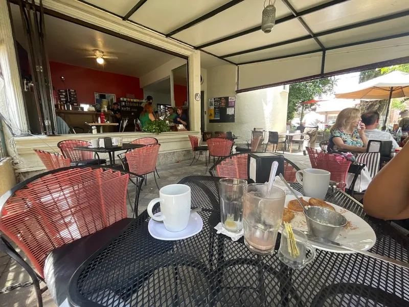 BONS CAFE