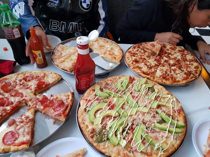 Charly Pizza