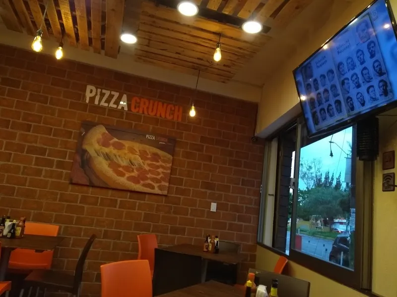 PIZZA CRUNCH
