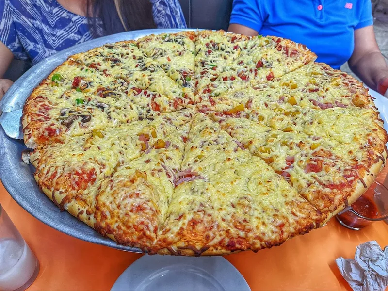 CANNELO'S PIZZA