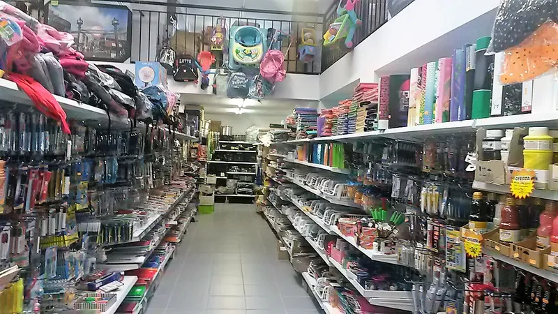 Bazar y Electrónica en Merida Shop center