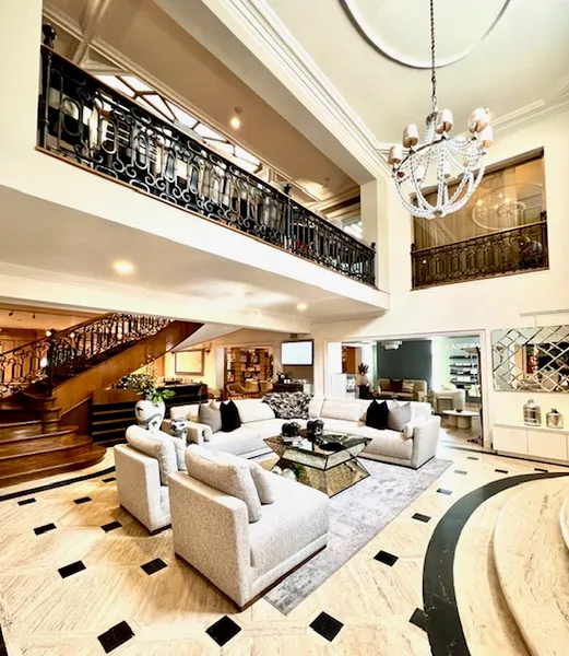 VERANDA INTERIORES