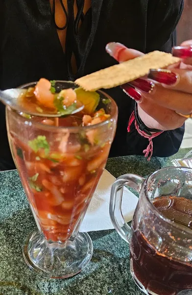 Mariscos y Parrilla "El Embarcadero"