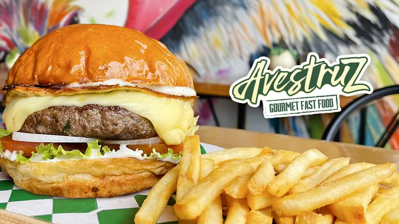 Avestruz Gourmet Fast Food Maya